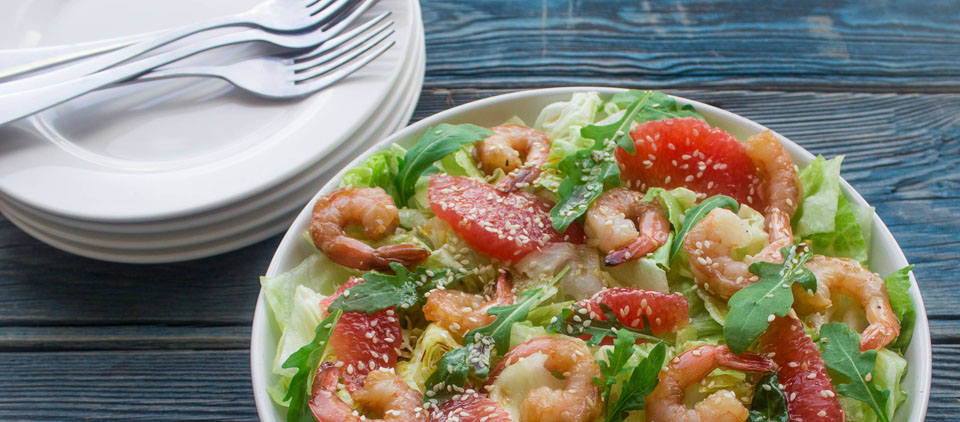 Grapefruitos zöldsaláta garnélarákkal