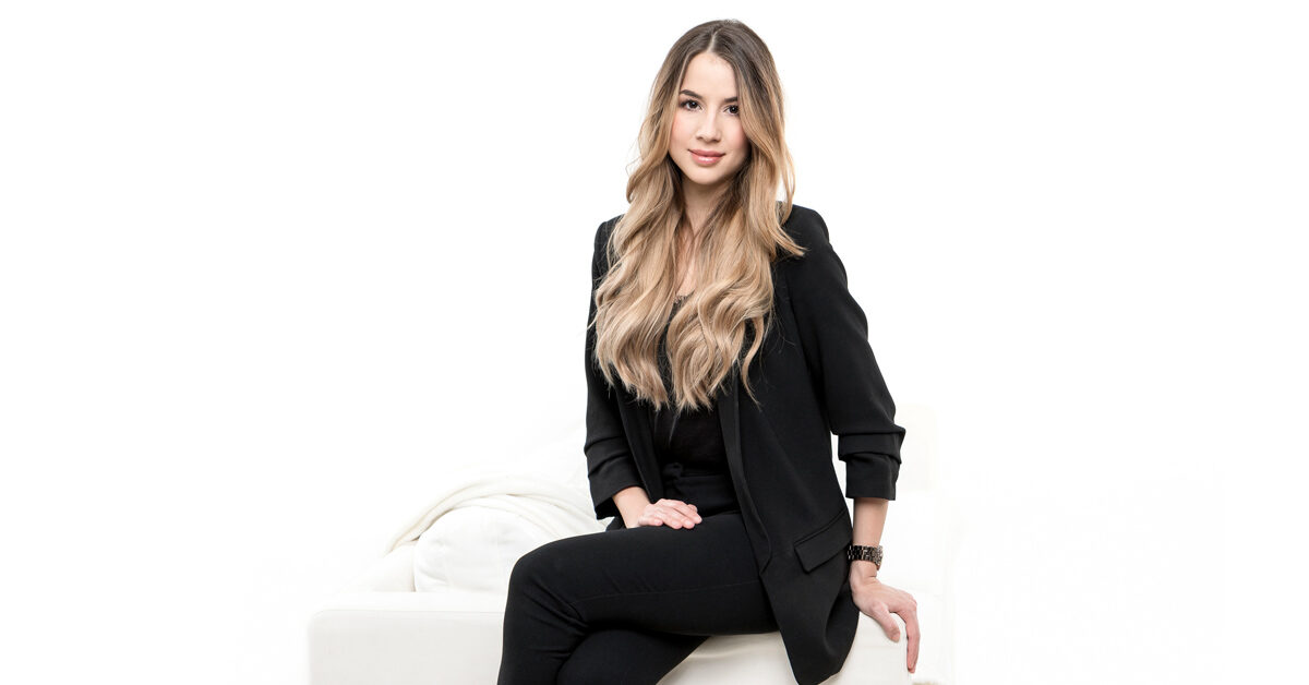 A kulisszák mögött - Budai Emese