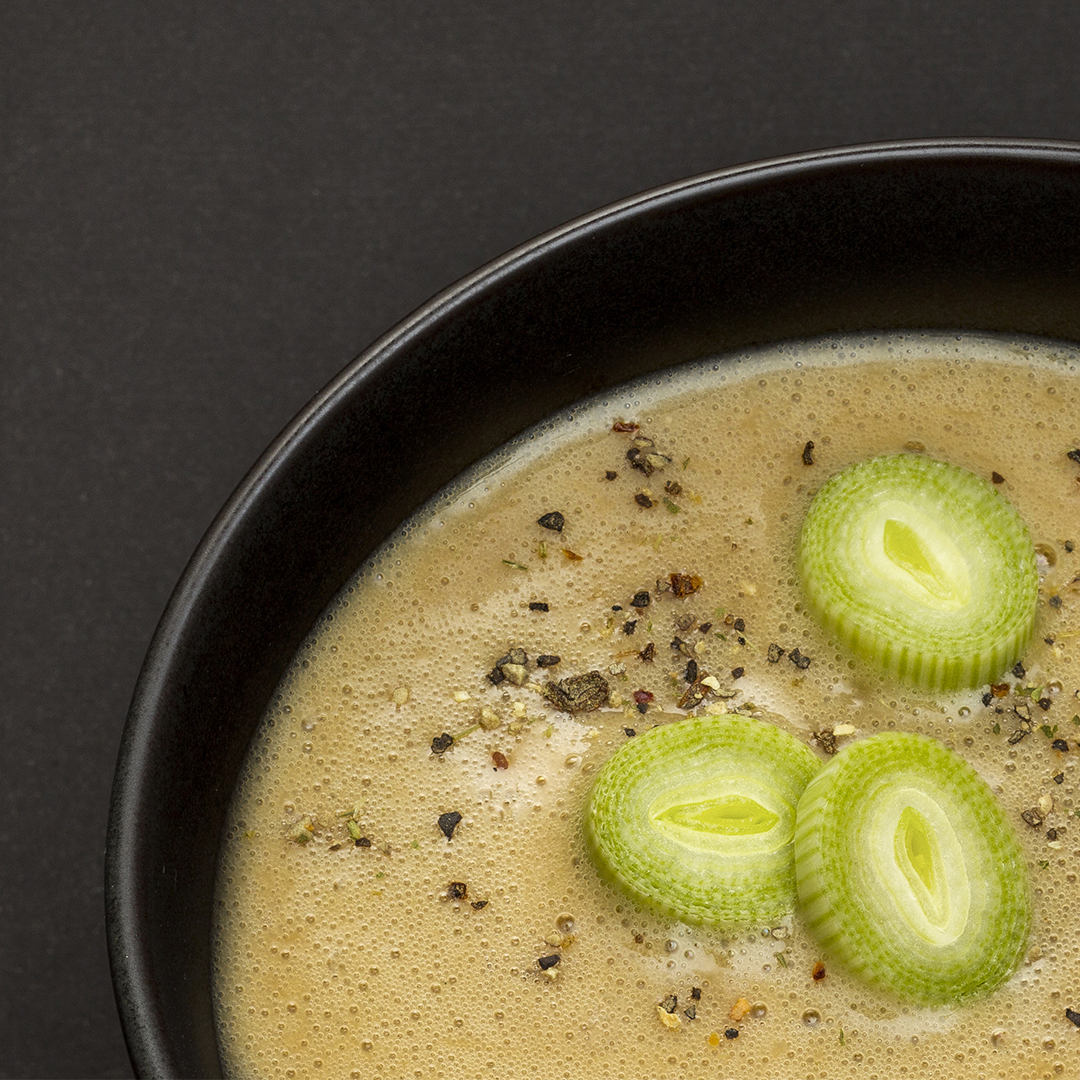 Fehérjében gazdag hagymaleves